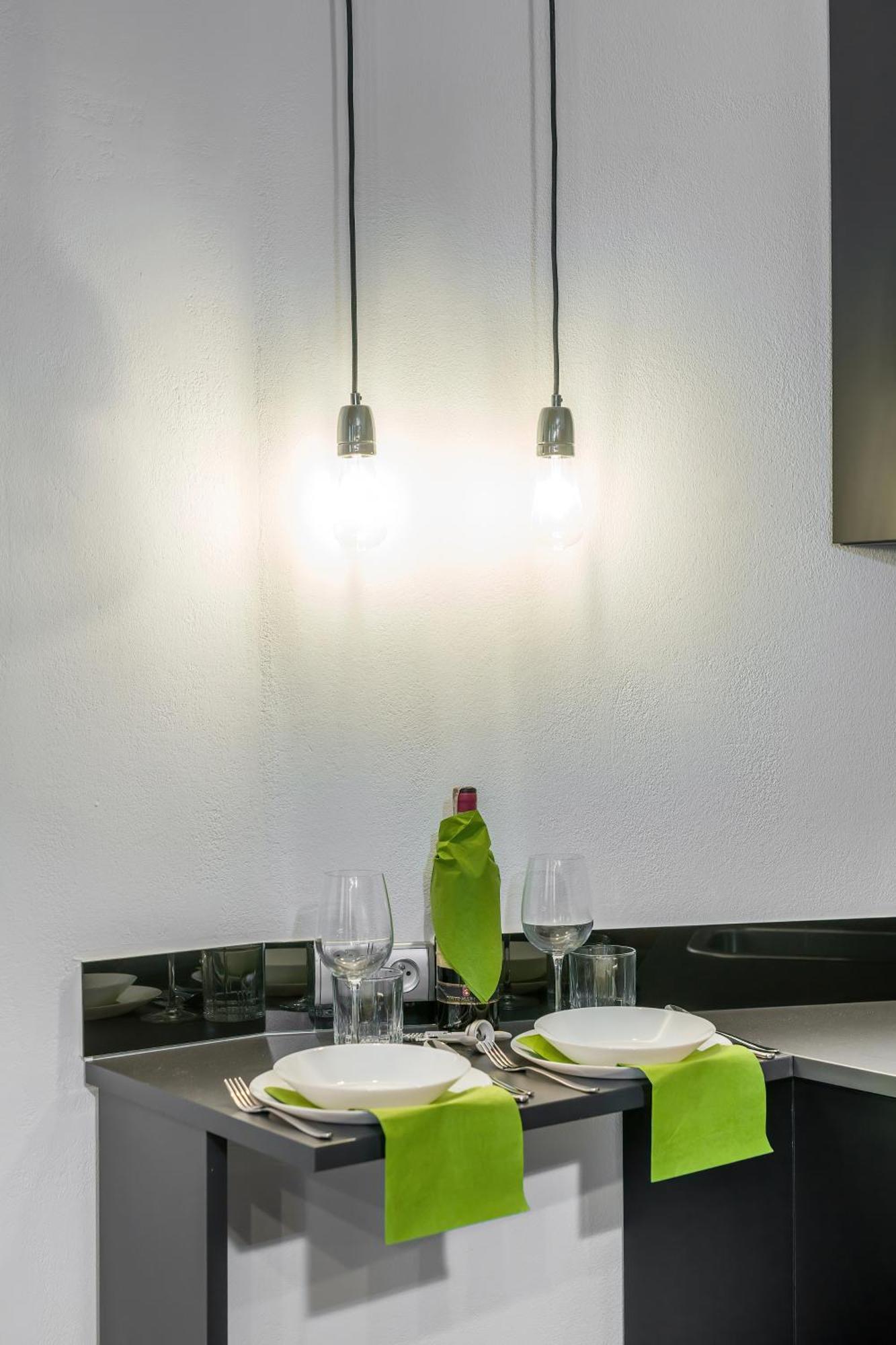 Level -1 Loft Apartments City Center By Renters Poznan Bagian luar foto