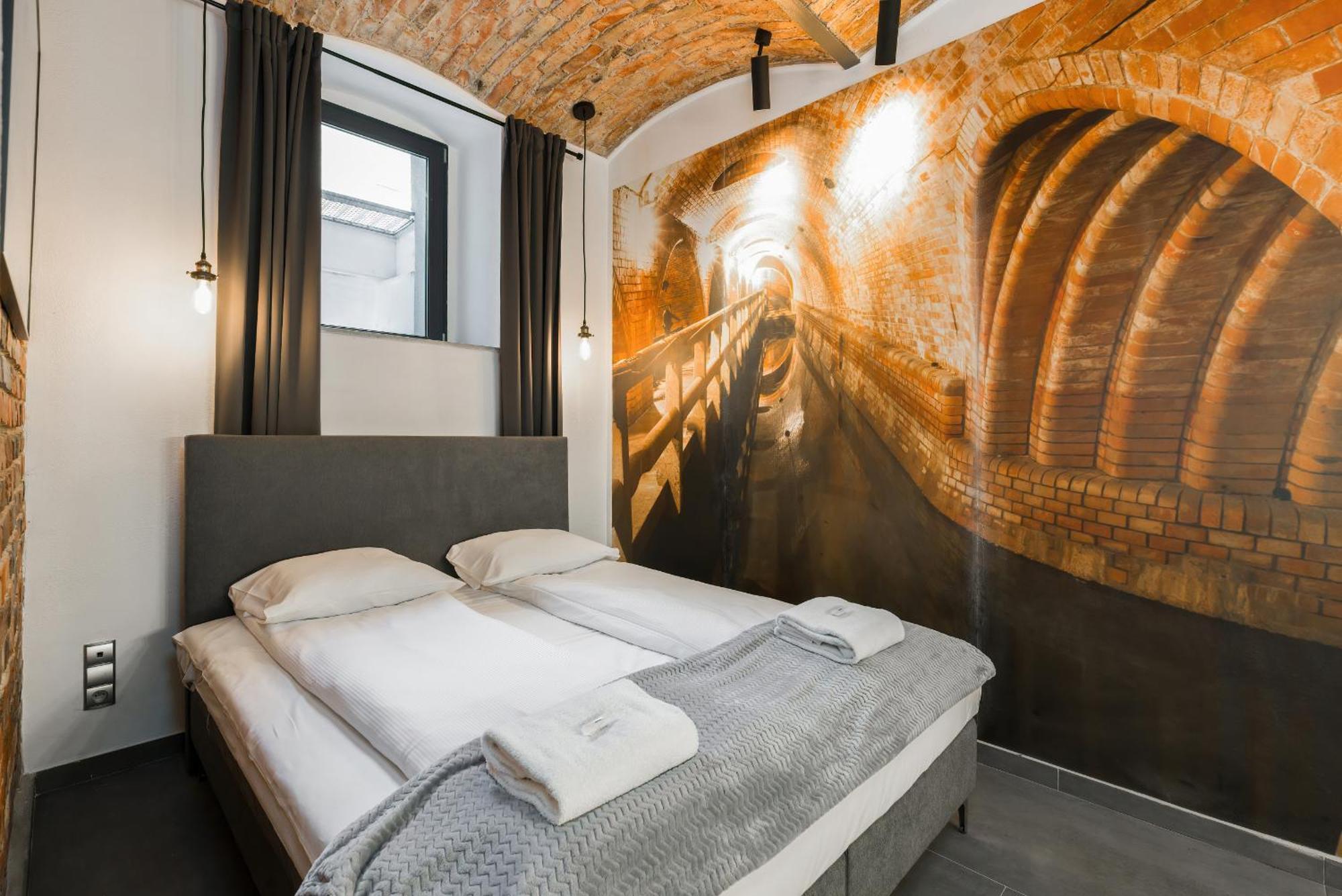 Level -1 Loft Apartments City Center By Renters Poznan Bagian luar foto